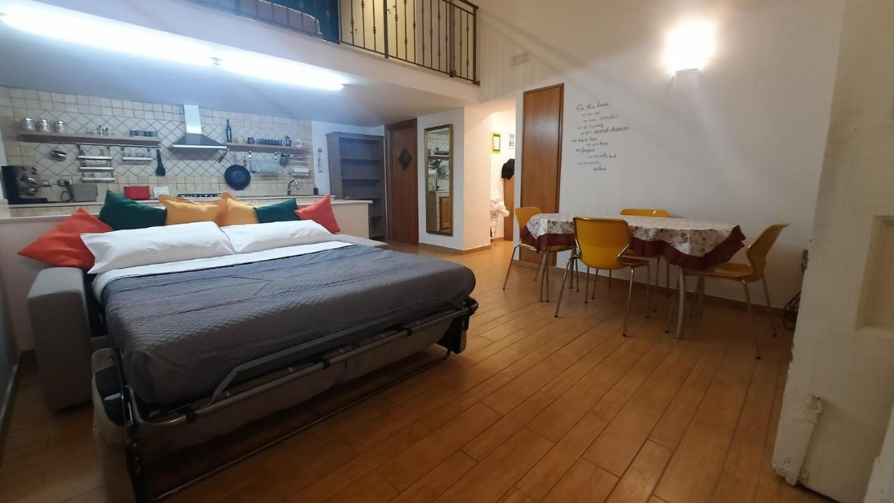 White Home Quartieri Spagnoli Naples Luaran gambar