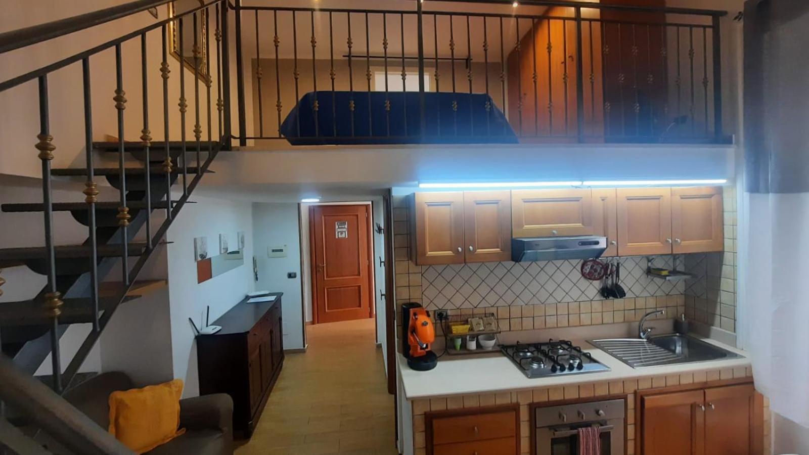 White Home Quartieri Spagnoli Naples Luaran gambar