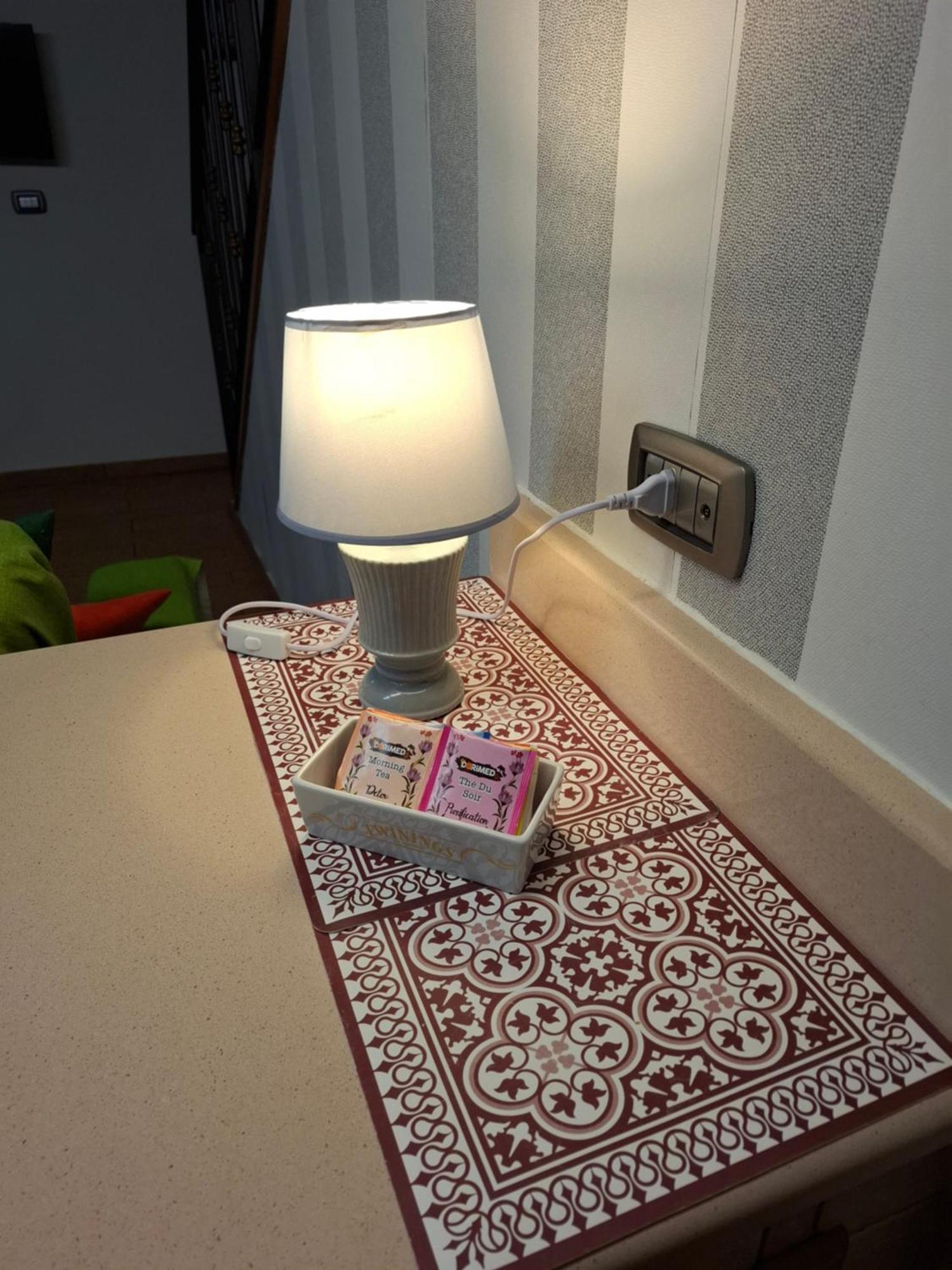 White Home Quartieri Spagnoli Naples Luaran gambar